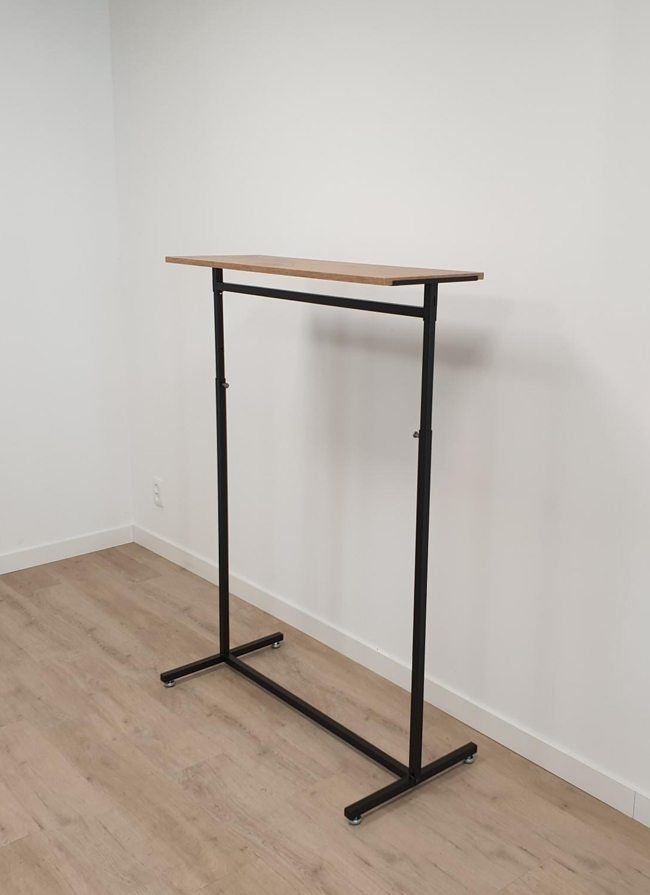 Kledingrek design 98 x 123-187cm verstelbaar zwart met eiken legbord midden hoogte