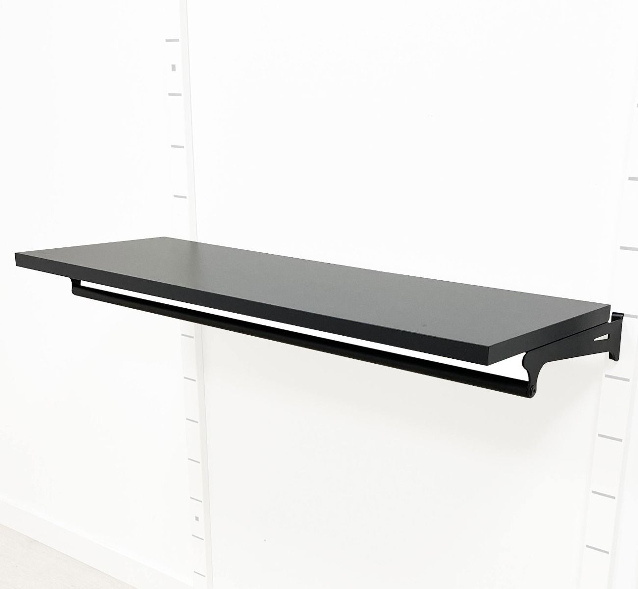 Laser legplank zwart 100 cm met dragers en hangstang zwart