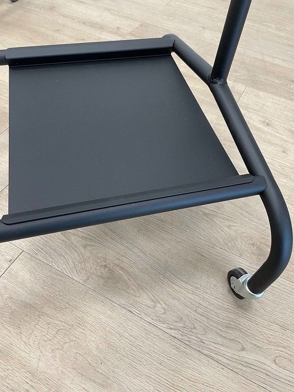 Kledingrek B70 x H154 x D55 zwart detail schoenen schap