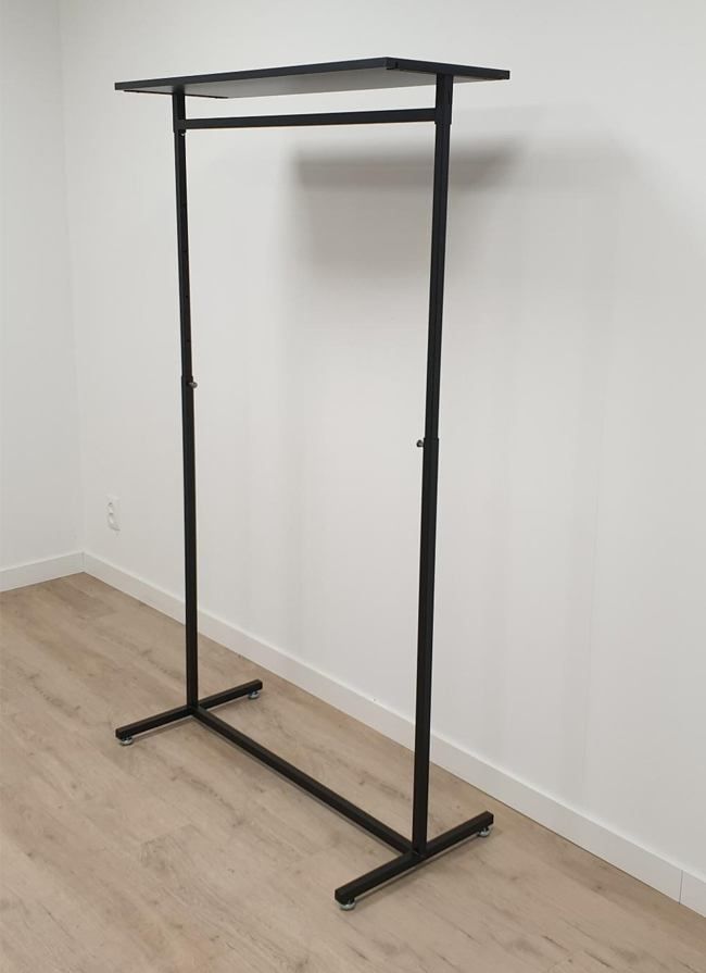Kledingrek design 98 x 123-187cm verstelbaar zwart met zwart legbord hoog