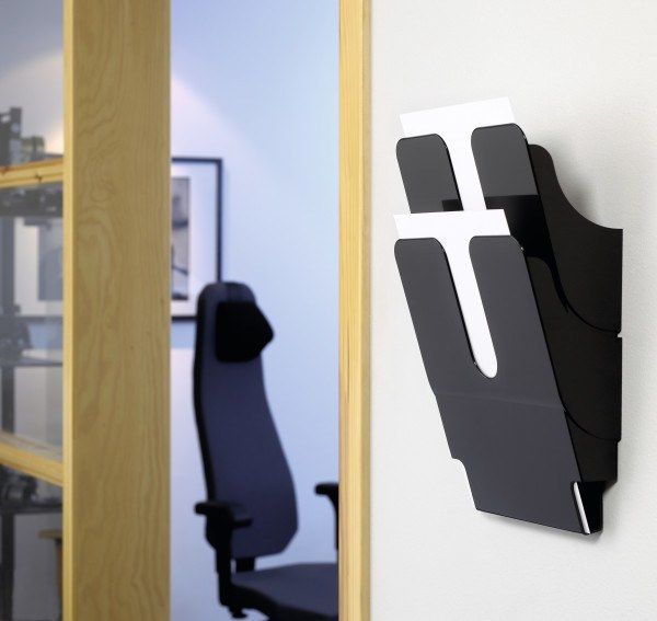 Wand folderrek 2x A4 zwart voorbeeld