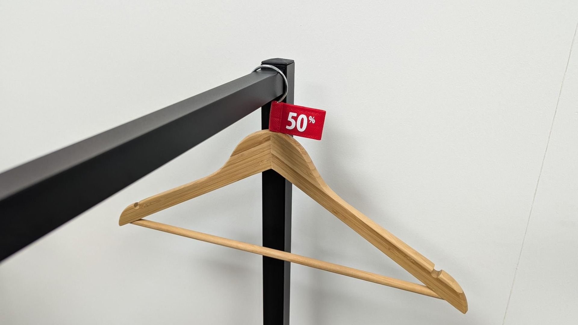 Label aanduider vaantje kledinghangers 50% rood